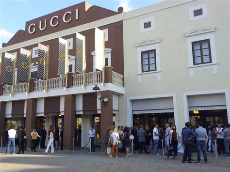 gucci outlet store in italy